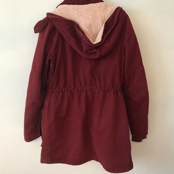 Red jacket - Picture 2 of 3